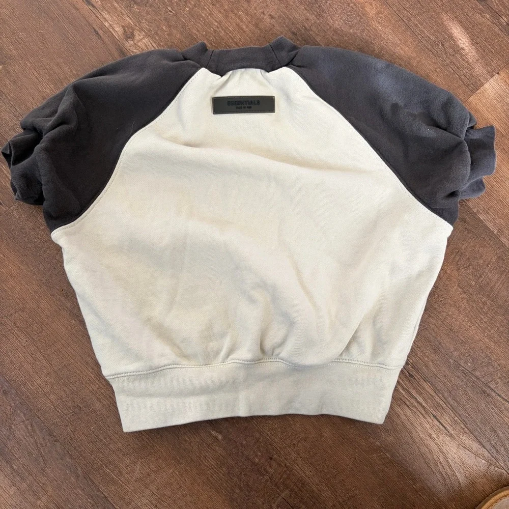 Essentials Fear of God Kids Raglan Pullover Sweatshirt